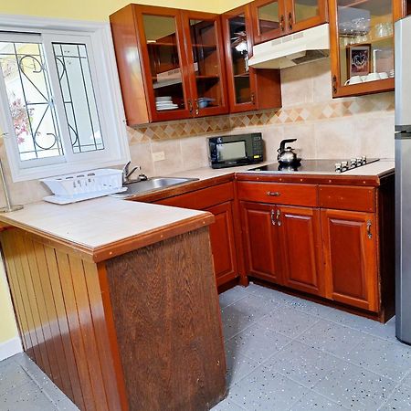 Harbour View Boutique Hotel & Yoga Retreat Белиз-Сити Экстерьер фото