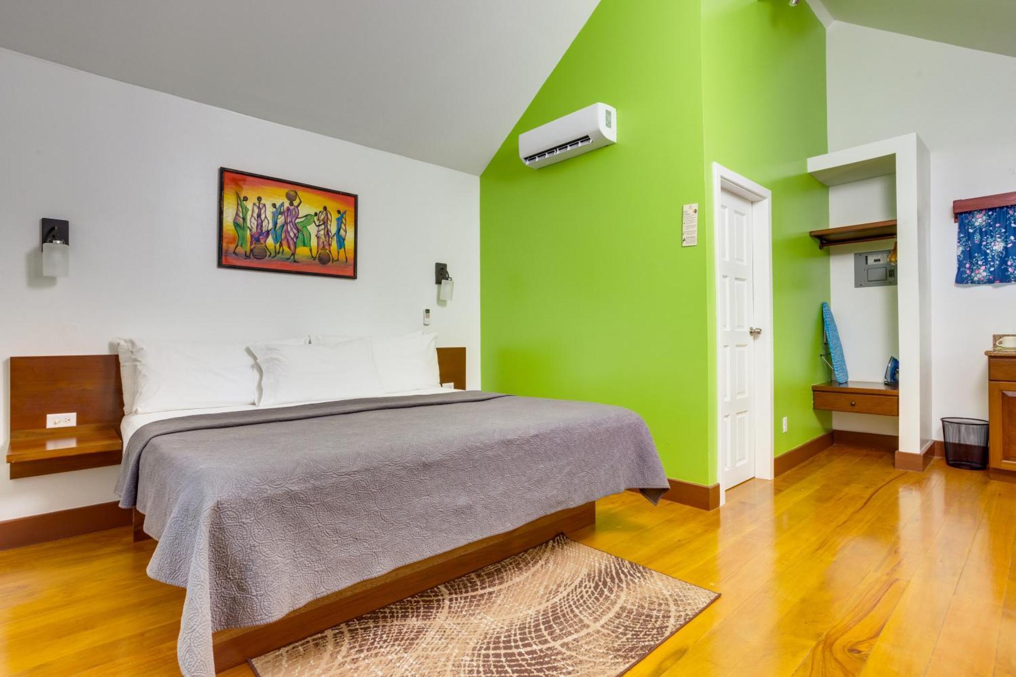 Harbour View Boutique Hotel & Yoga Retreat Белиз-Сити Экстерьер фото